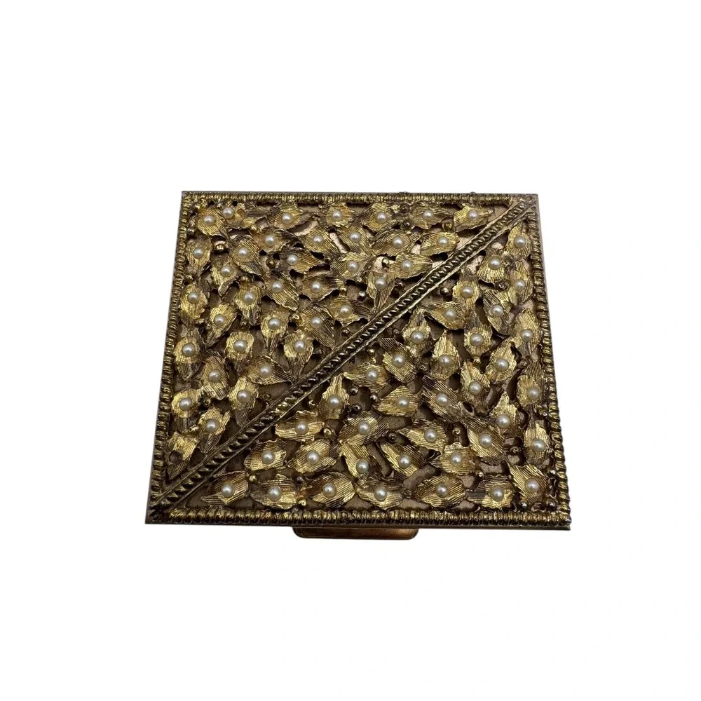 Vintage Gold Tone Pearl Compact Mirror Powder Case Ornate‎ Vanity Accessory